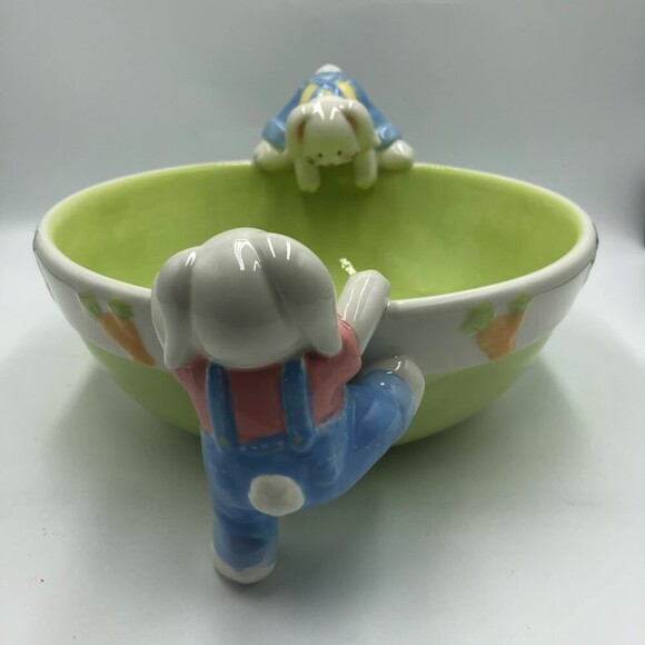 Blossoms & Blooms Ceramic Easter Bunny Rabbit Serving Centerpiece Bowl Holiday - Picture 3 of 10